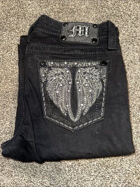 Embellished Black Women's Jeans with Wing Pocket Detail